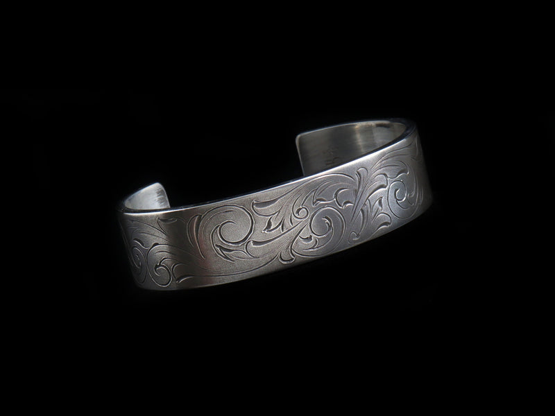 Finger Carved Cuff - HardwareForGentlemen.com