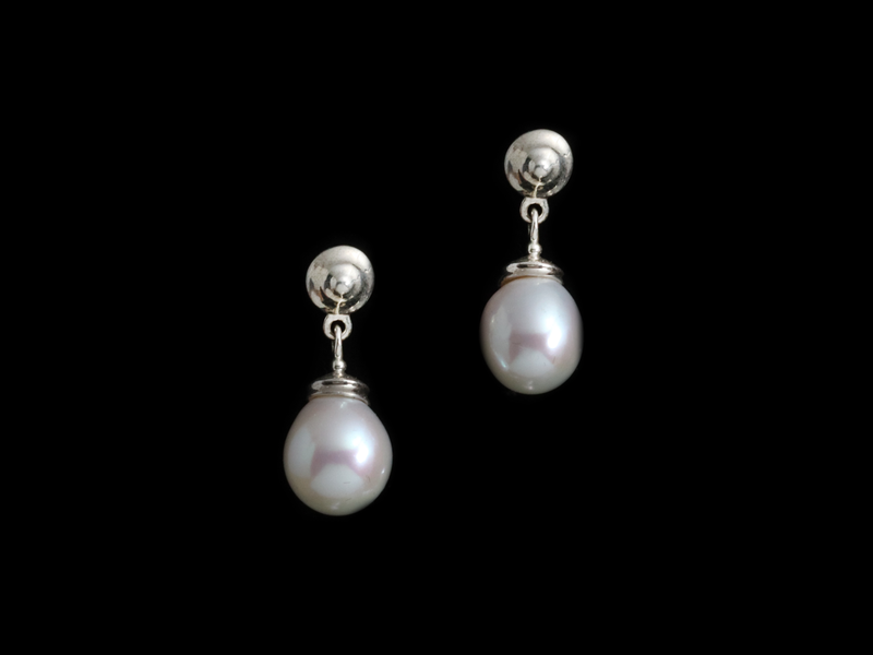 Silver & Pearls Earrings