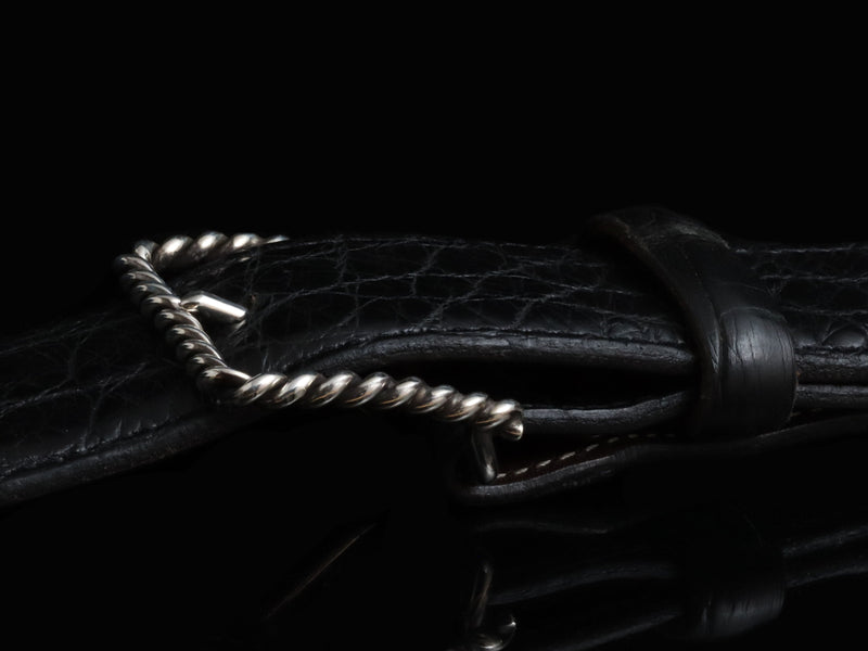 Basic Twist Buckle